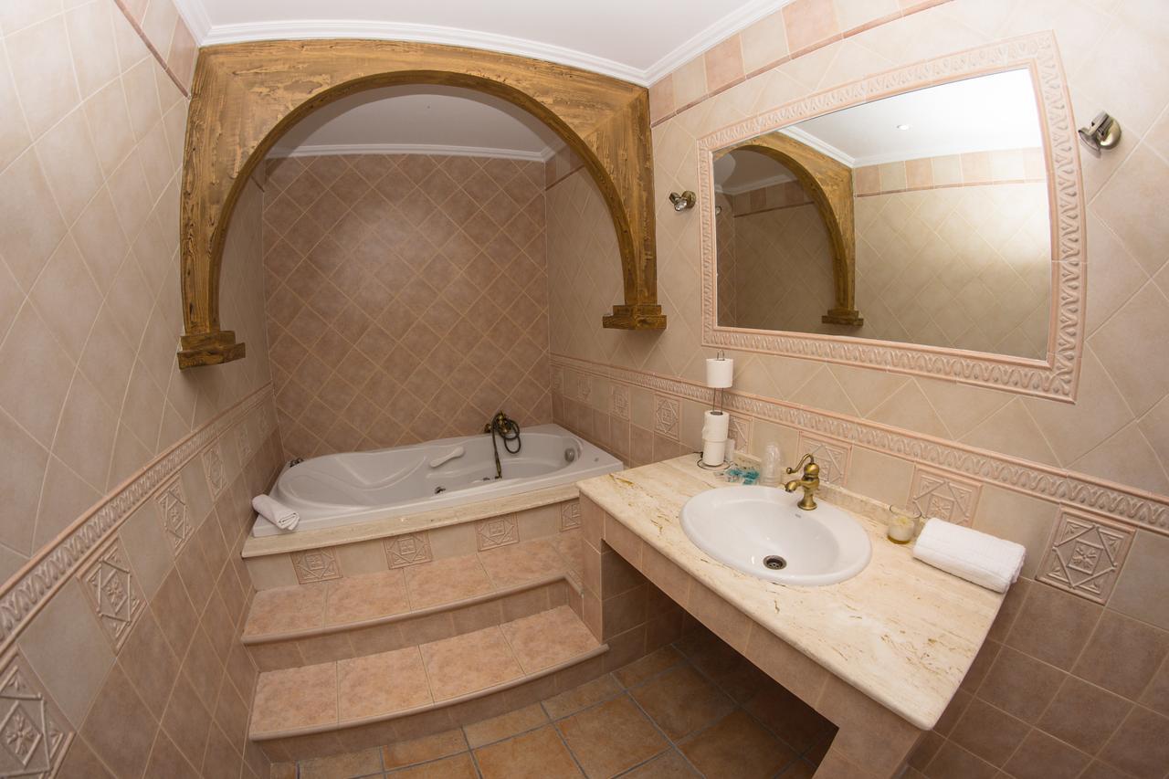 Apartamento Los Arcos Alora Luaran gambar